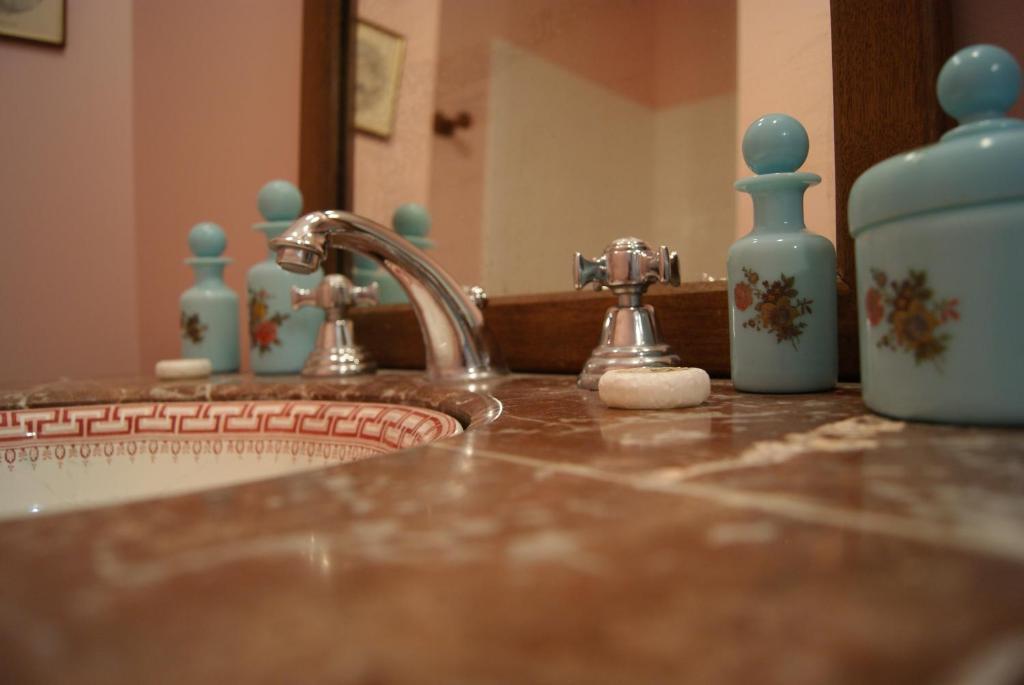 Logis Hotel - Restaurant La Marbrerie Caunes-Minervois Bilik gambar